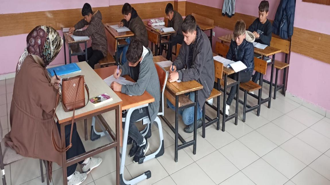8. Sınıf Öğrencilerine Yönelik Seviye Tespit Sınavı Uygulandı